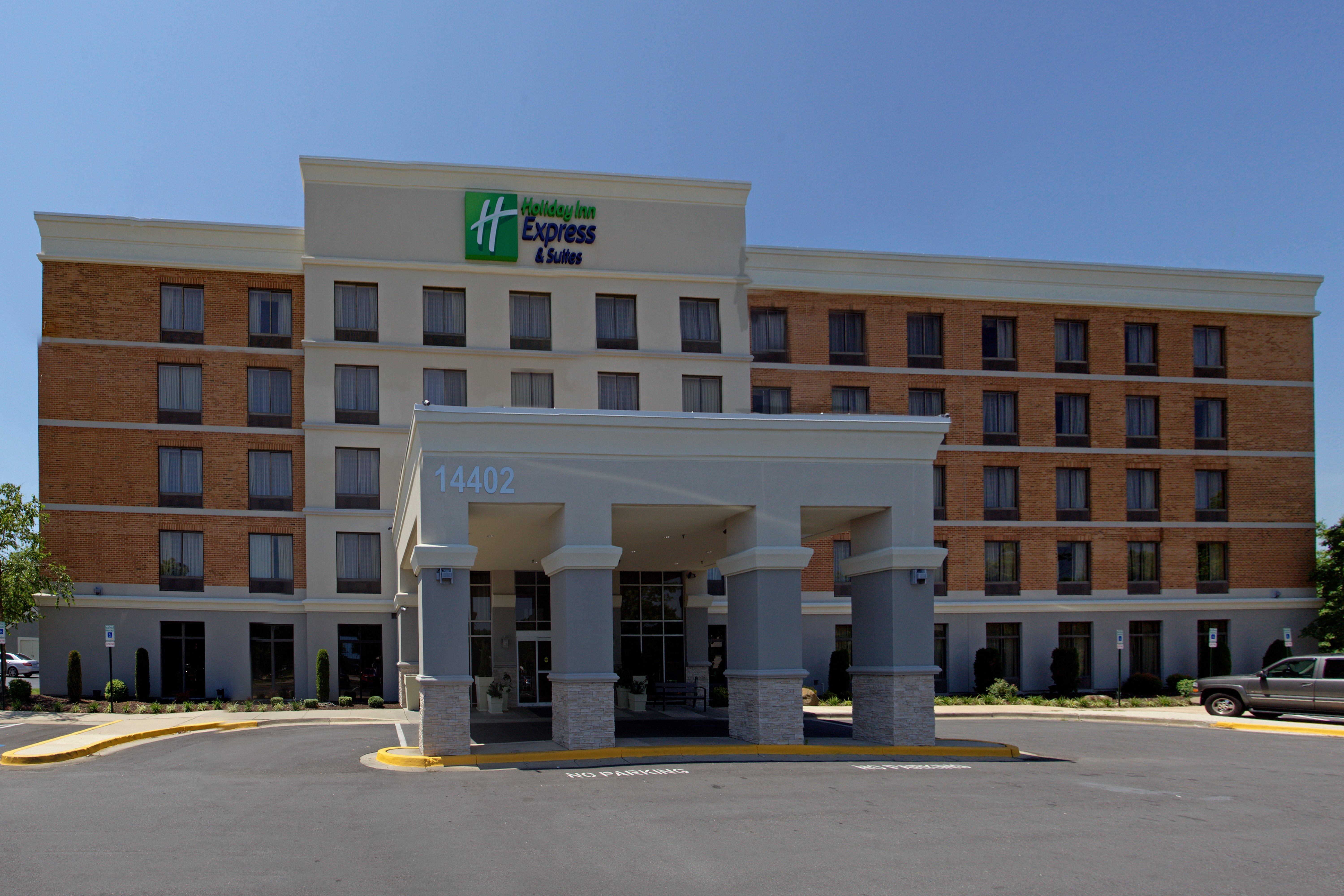 Holiday Inn Express & Suites Laurel Lakes, An Ihg Hotel Exterior foto